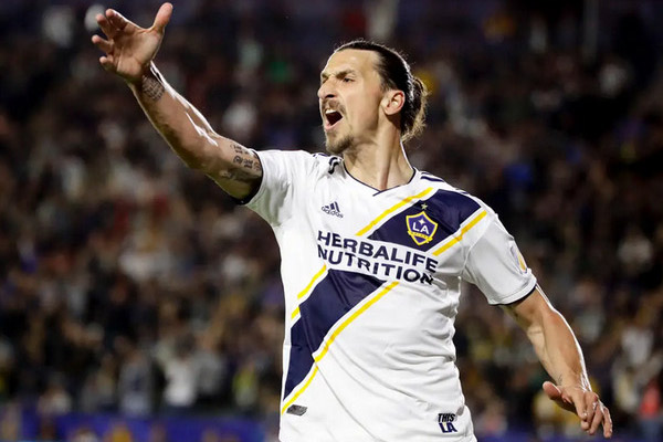 Ibra gửi lời chia tay nước Mỹ khuyên CĐV xem bóng chày